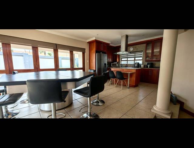 3 BEDROOM TOWNHOUSE FOR SALE IN EMFULENI GOLF ESTATE